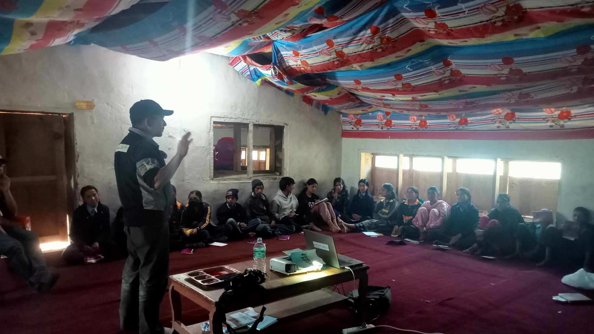 गुठिचाैर ४ मा बाल भेला सम्पन्न, बाल भेला बाट उठेका माग सम्बाेधन गर्ने प्रतिवद्वता